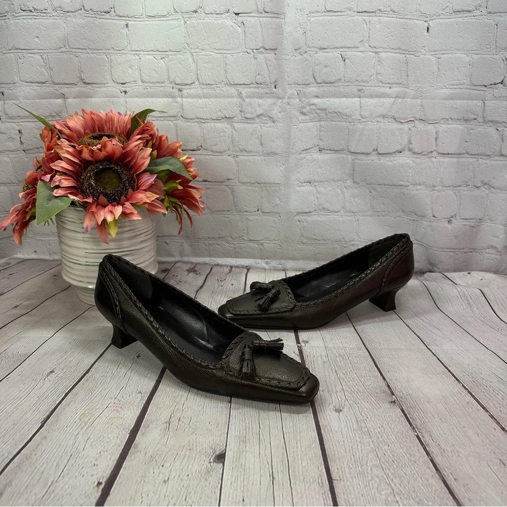 stuart weitzman leather designer kitten heel pump bronze color sz 9 SS narrow